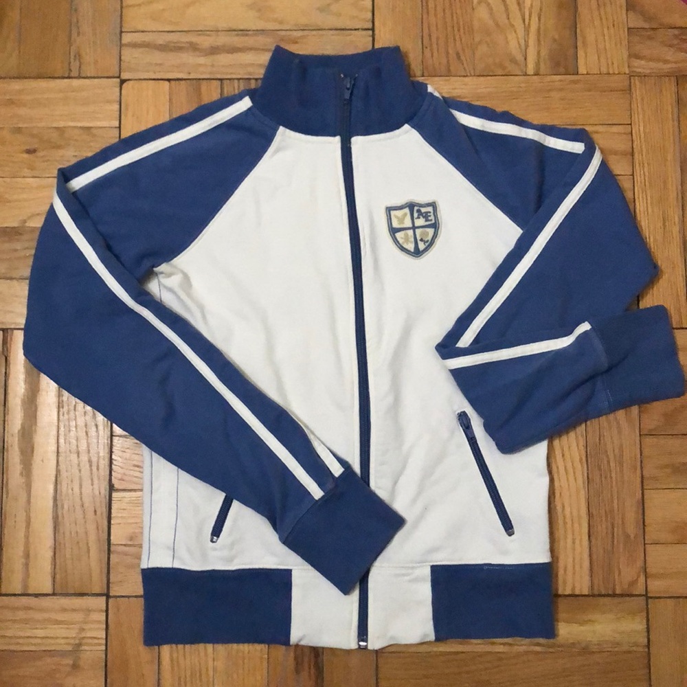 Long sleeve zip up shirt